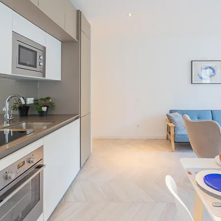 Your Private Harbour Near Clooney By Rent ... Apartment *