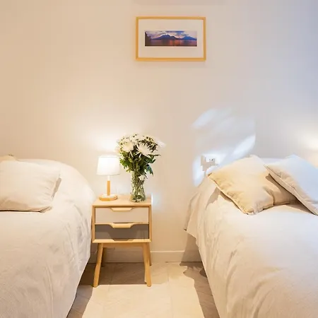 Your Private Harbour Near Clooney By Rent ... Apartment *