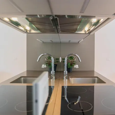 Apartment Your Private Harbour On By Rent Laglio