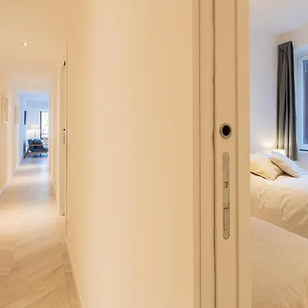 Your Private Harbour Near Clooney By Rent ... *
